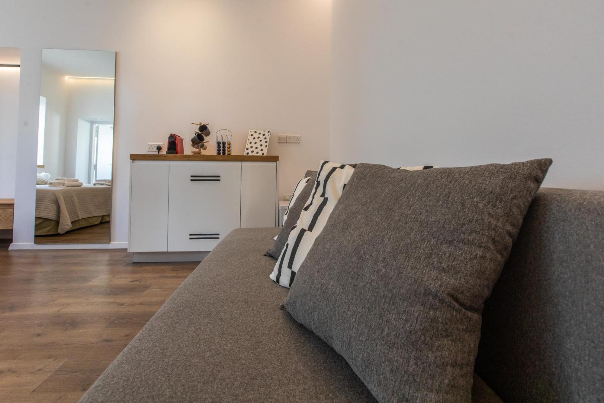 Rooms - Unique Staying In Paphos Centre 客房 照片
