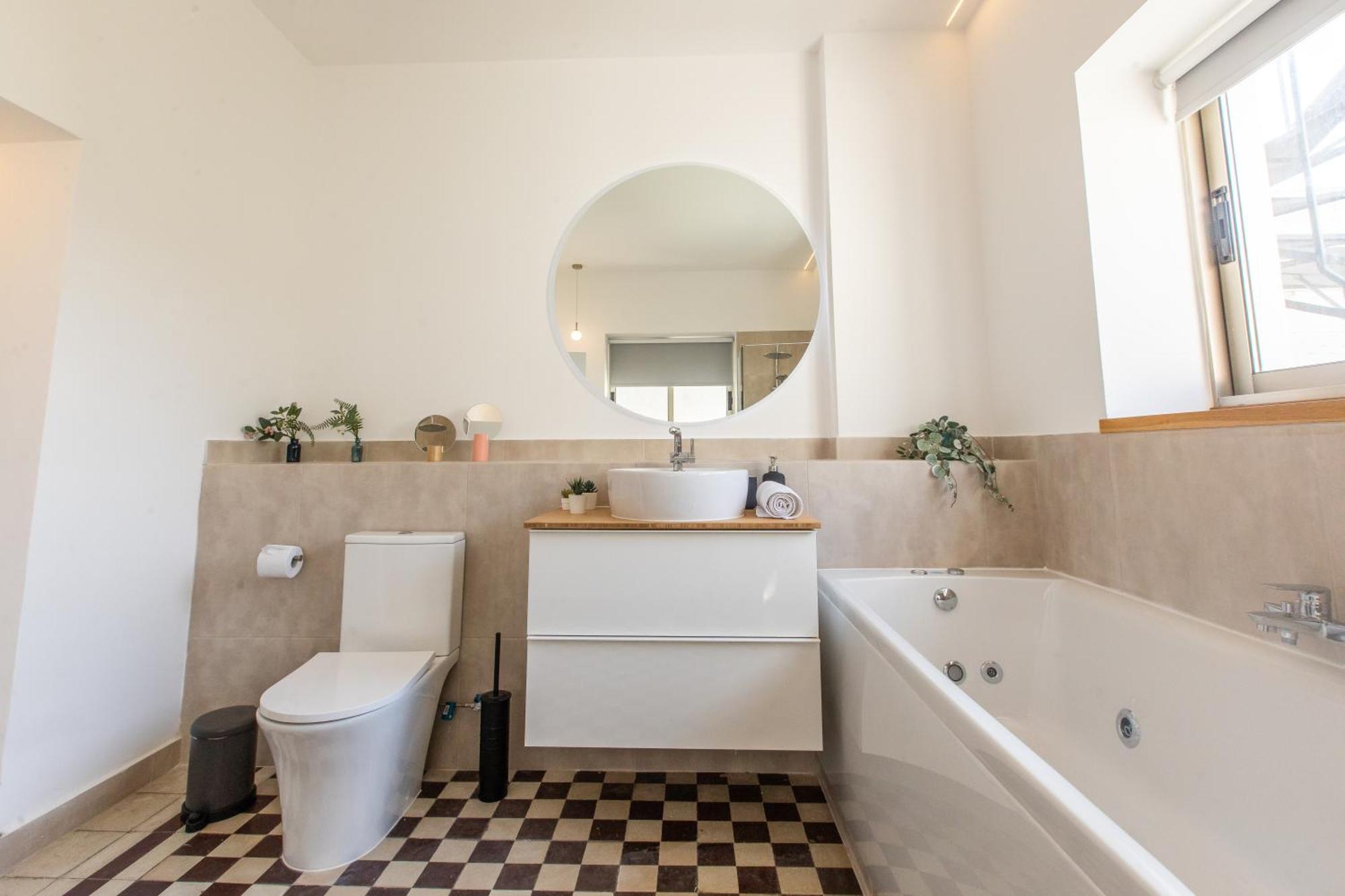 Rooms - Unique Staying In Paphos Centre 客房 照片
