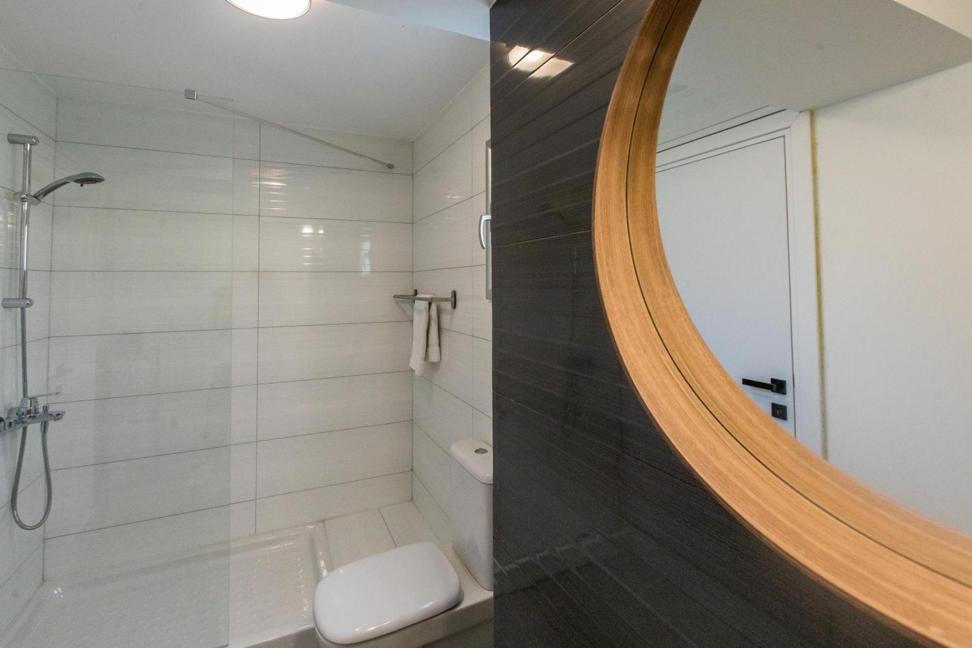 Rooms - Unique Staying In Paphos Centre 客房 照片